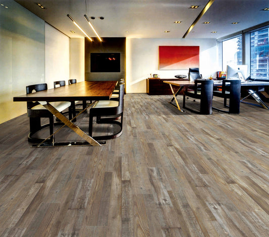 Vinyl Plank Flooring on sale at Discovery Floors. Discover this 100% waterproof flooring which is perfect for everyhome.